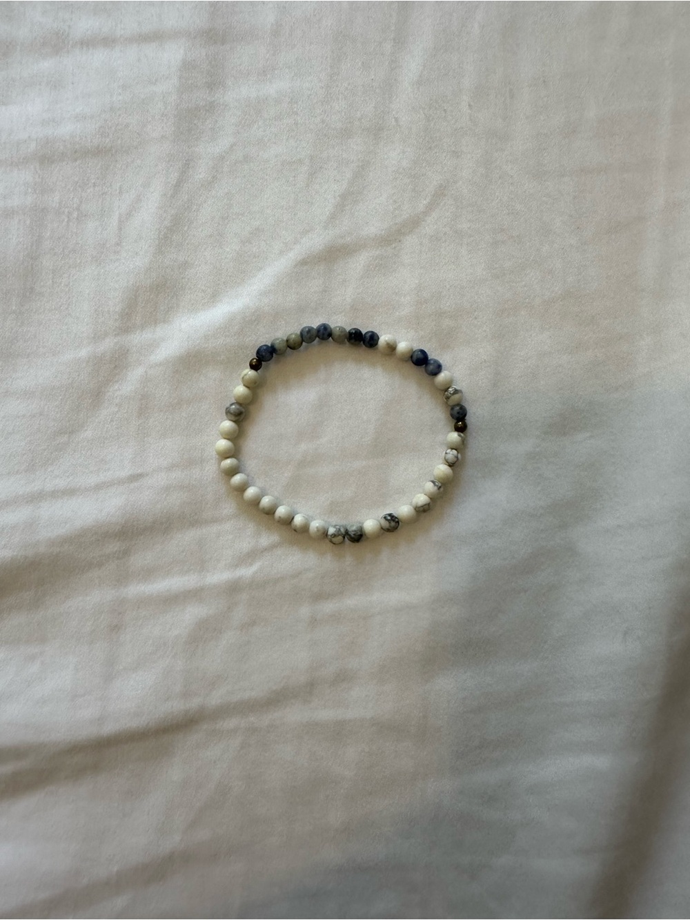 Minimalist White and Navy Beaded Stretch Bracelet